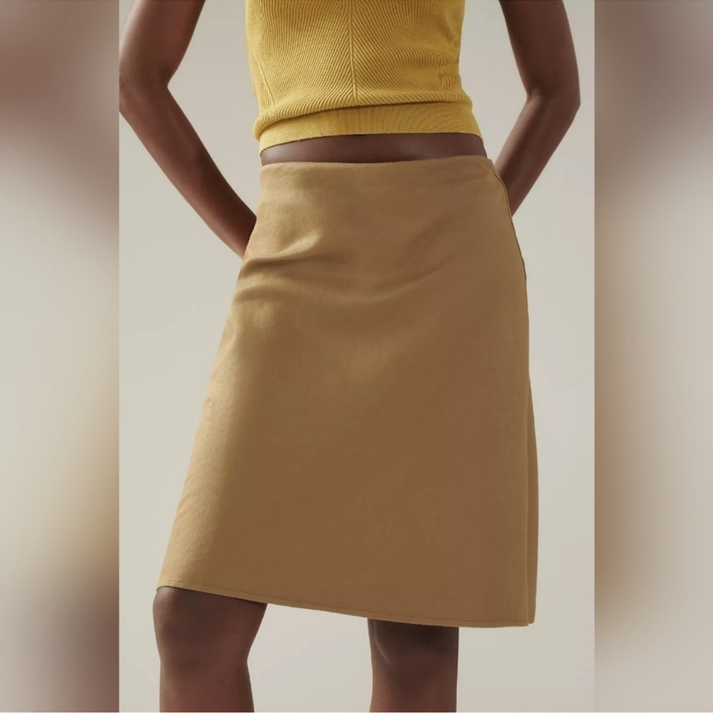NWT The Tilda Slip Skirt: Linen Knee-Length Edition 🛹 - Picture 2 of 5